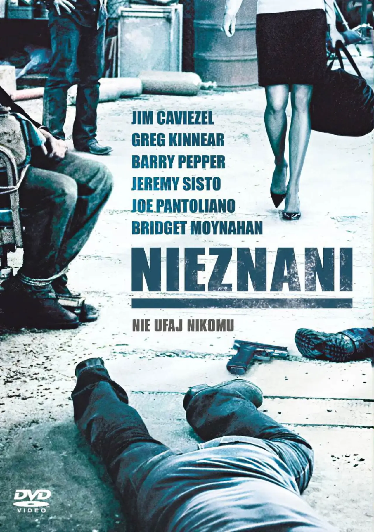 Plakat filmowy "Nieznani"
