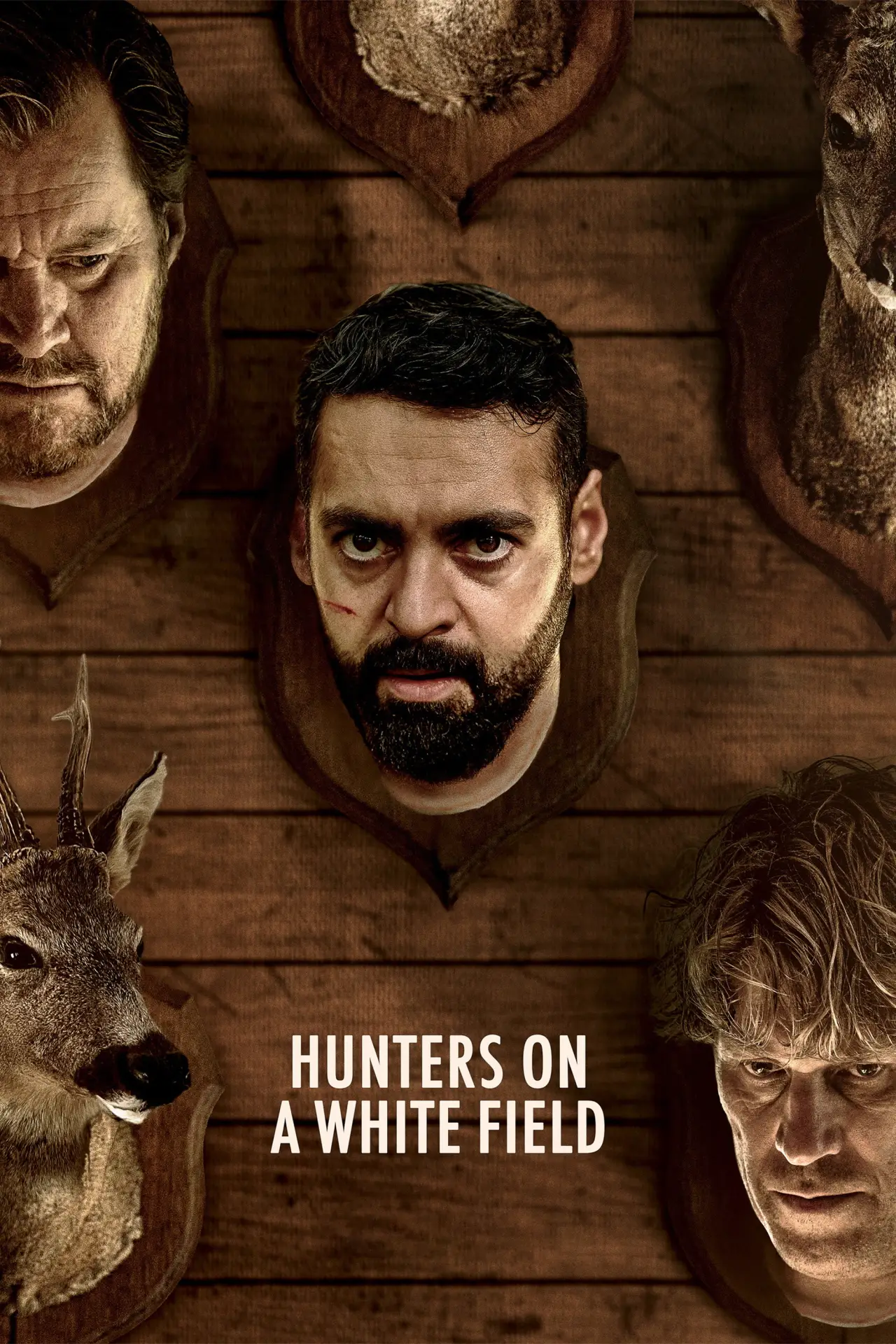 Plakat filmowy "Łowcy na białej polanie"