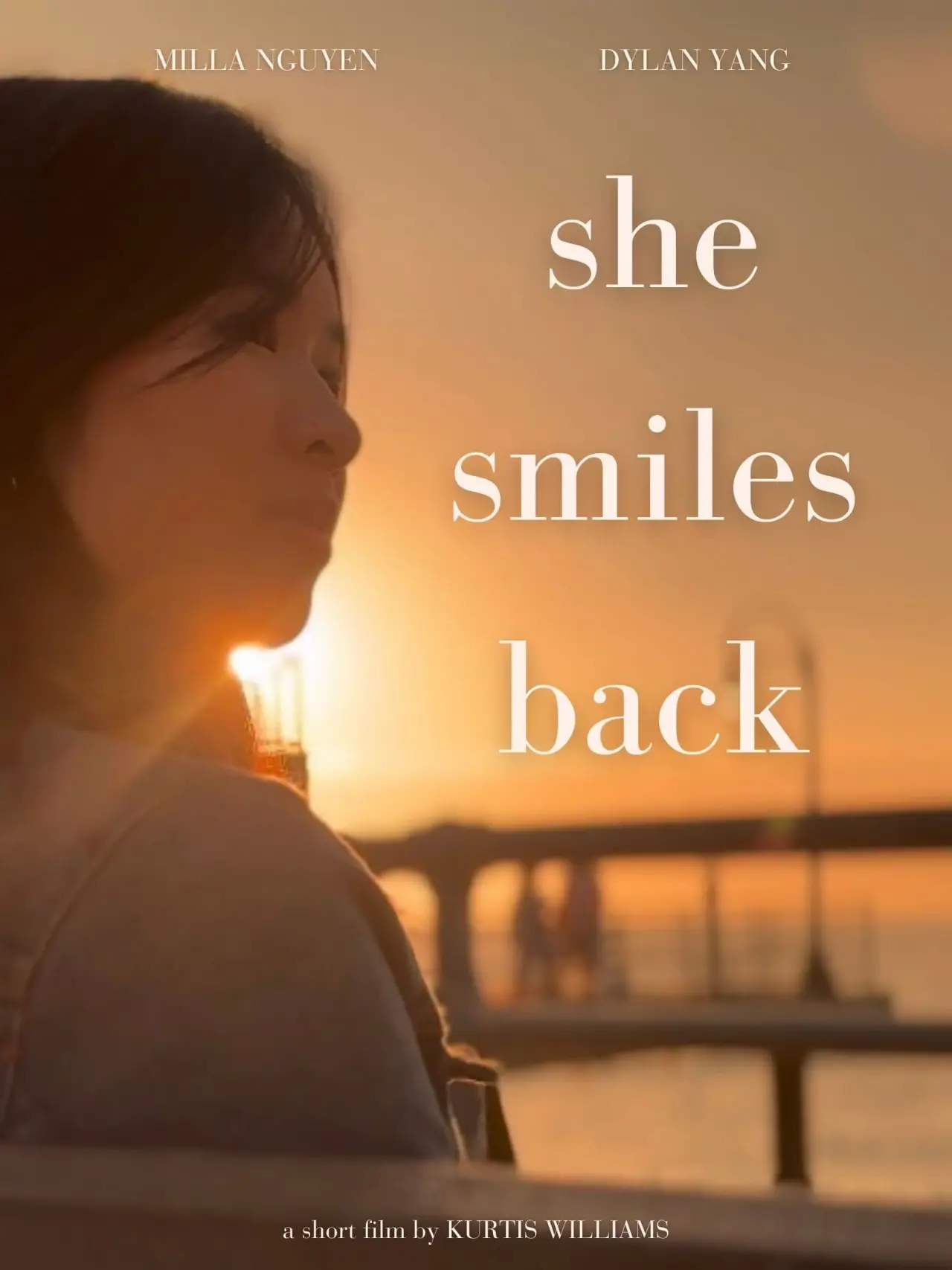 Plakat filmowy "She Smiles Back"