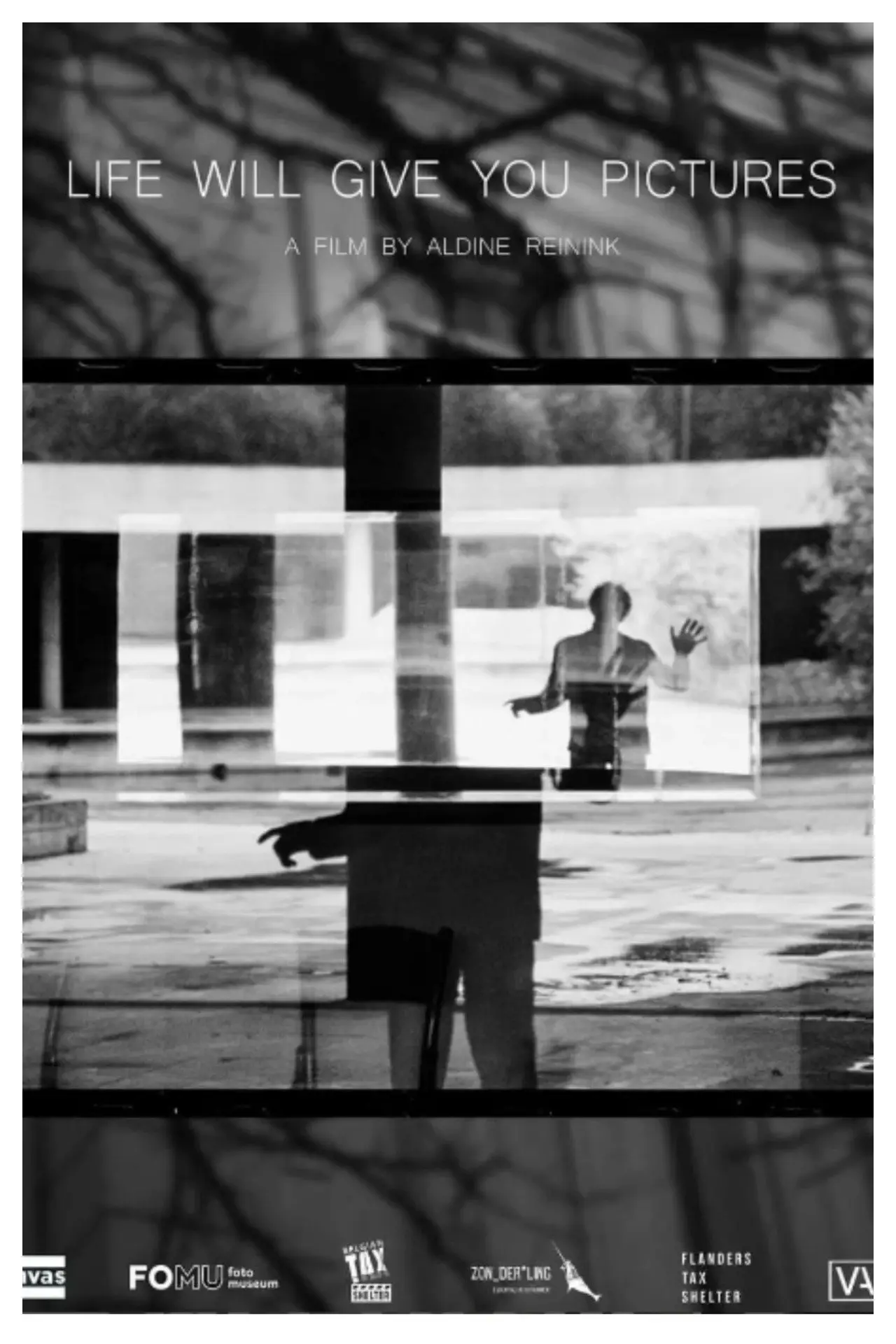 Plakat filmowy "Life Will Give You Pictures"
