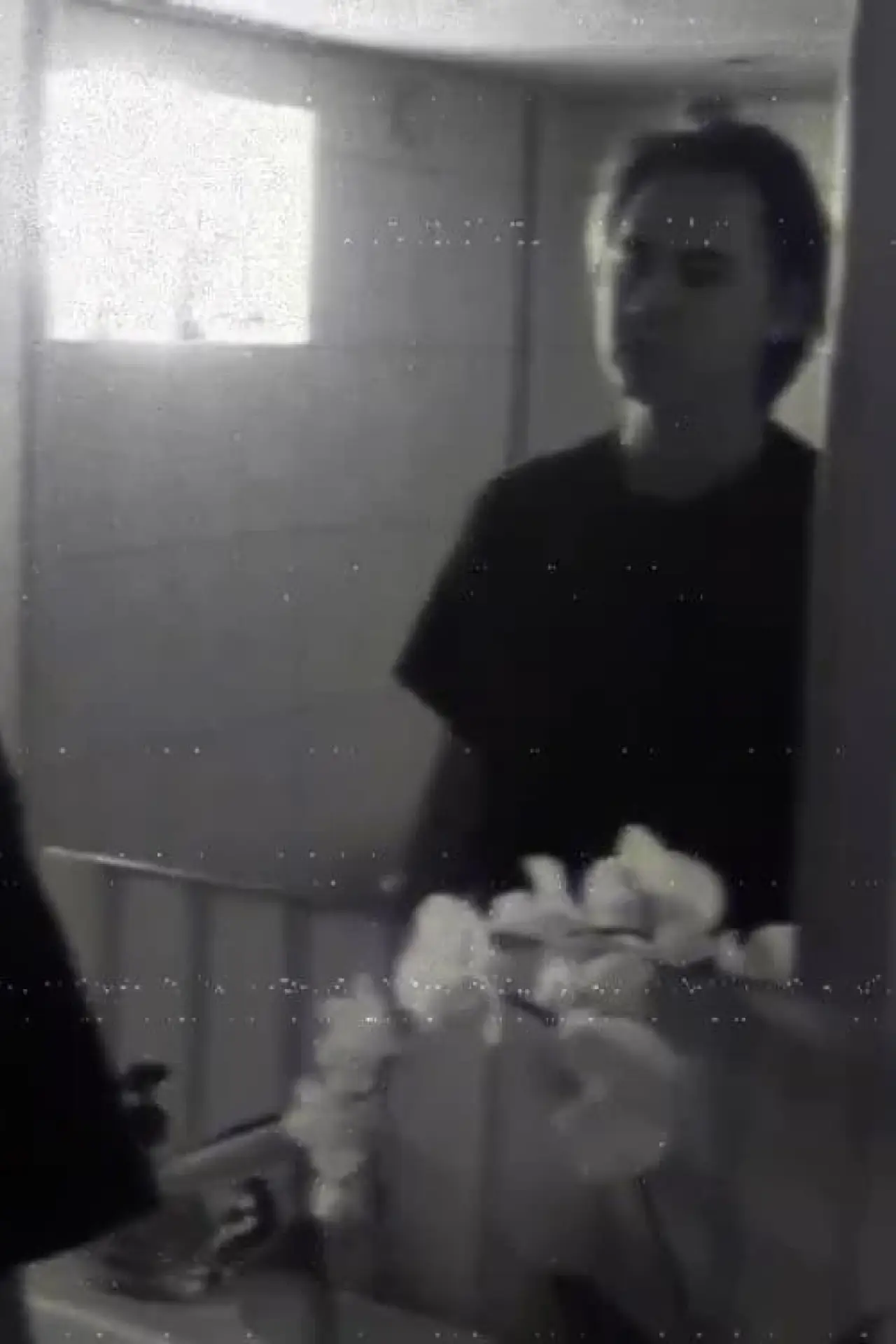Plakat filmowy "Vad gömmer sig i skuggorna"