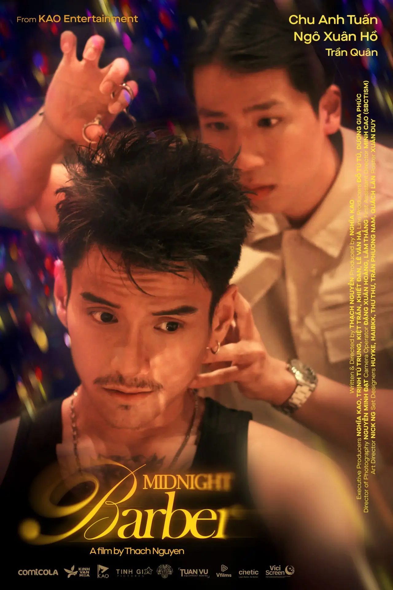 Plakat filmowy "Nửa Đêm Nổi Hứng Đi Cắt Tóc"