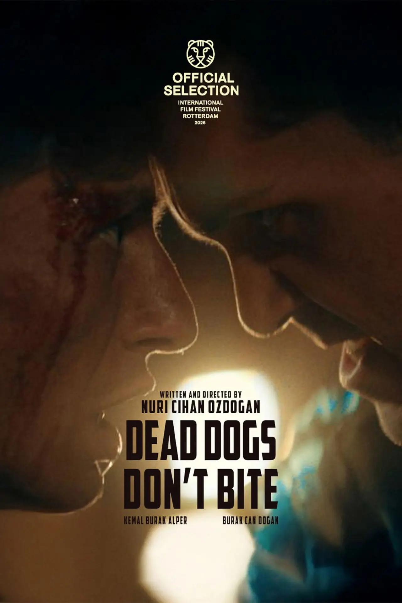 Plakat filmowy "Ölü Köpekler Isırmaz"