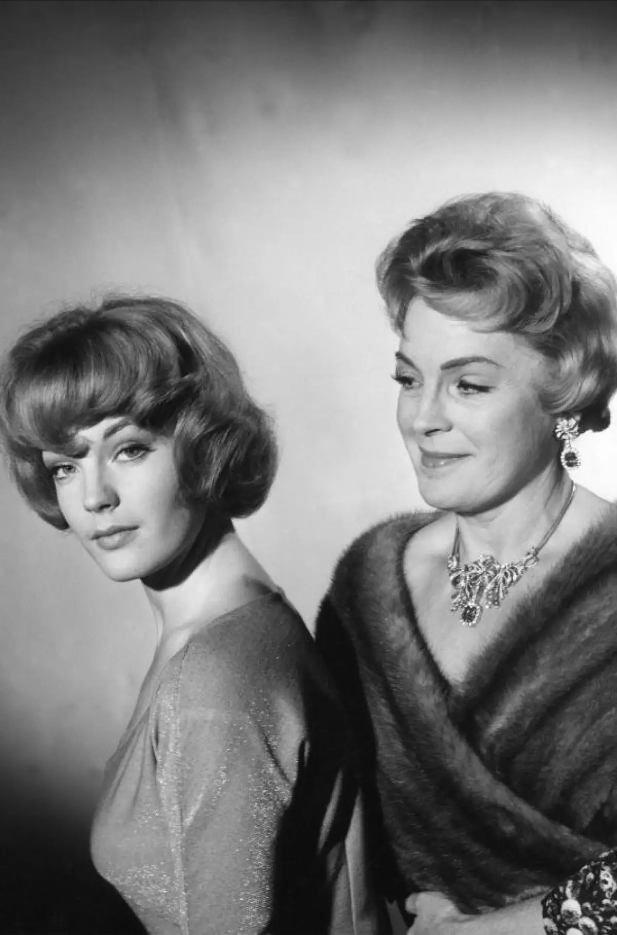 Plakat filmowy "Romy und Magda Schneider: Mutter - Tochter - Rivalinnen?"