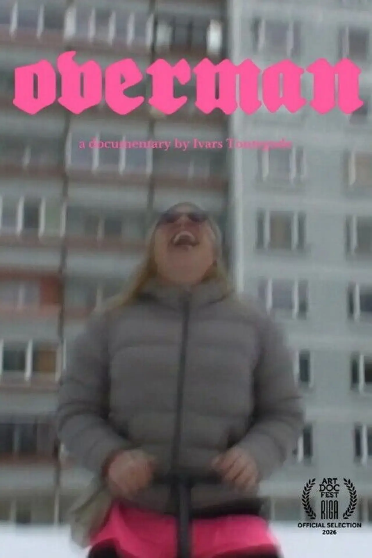Plakat filmowy "Pārcilvēks"
