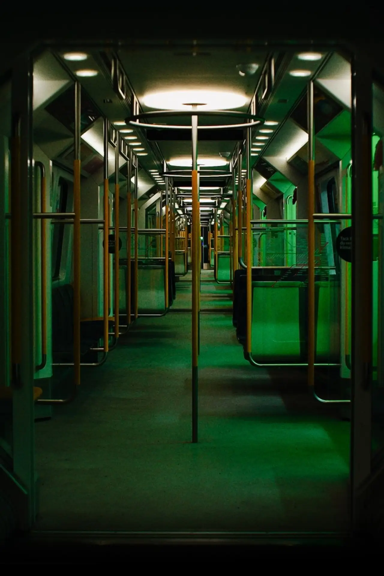 Plakat filmowy "Röda linjen"