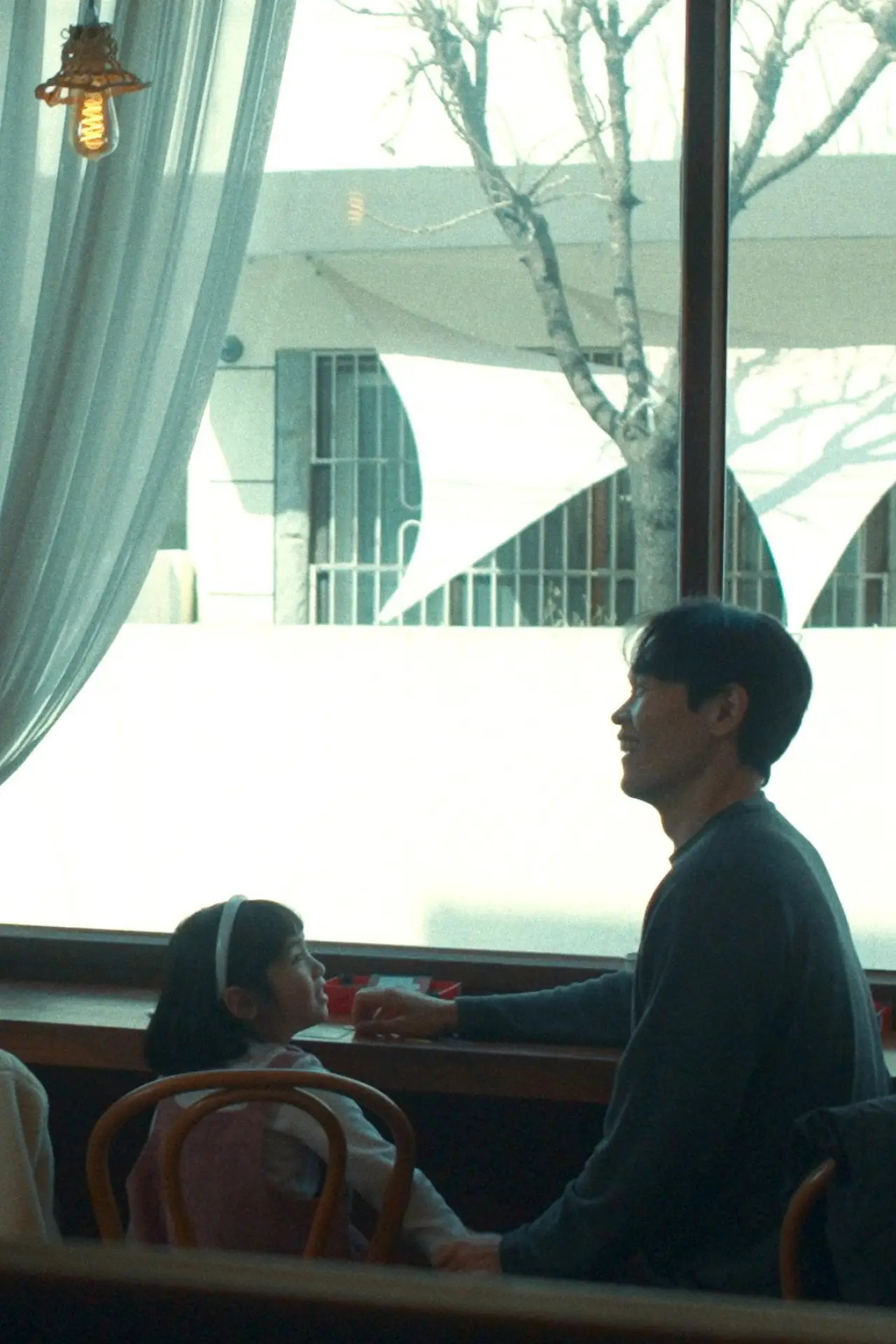 Plakat filmowy "극장에 두고 온 것들"