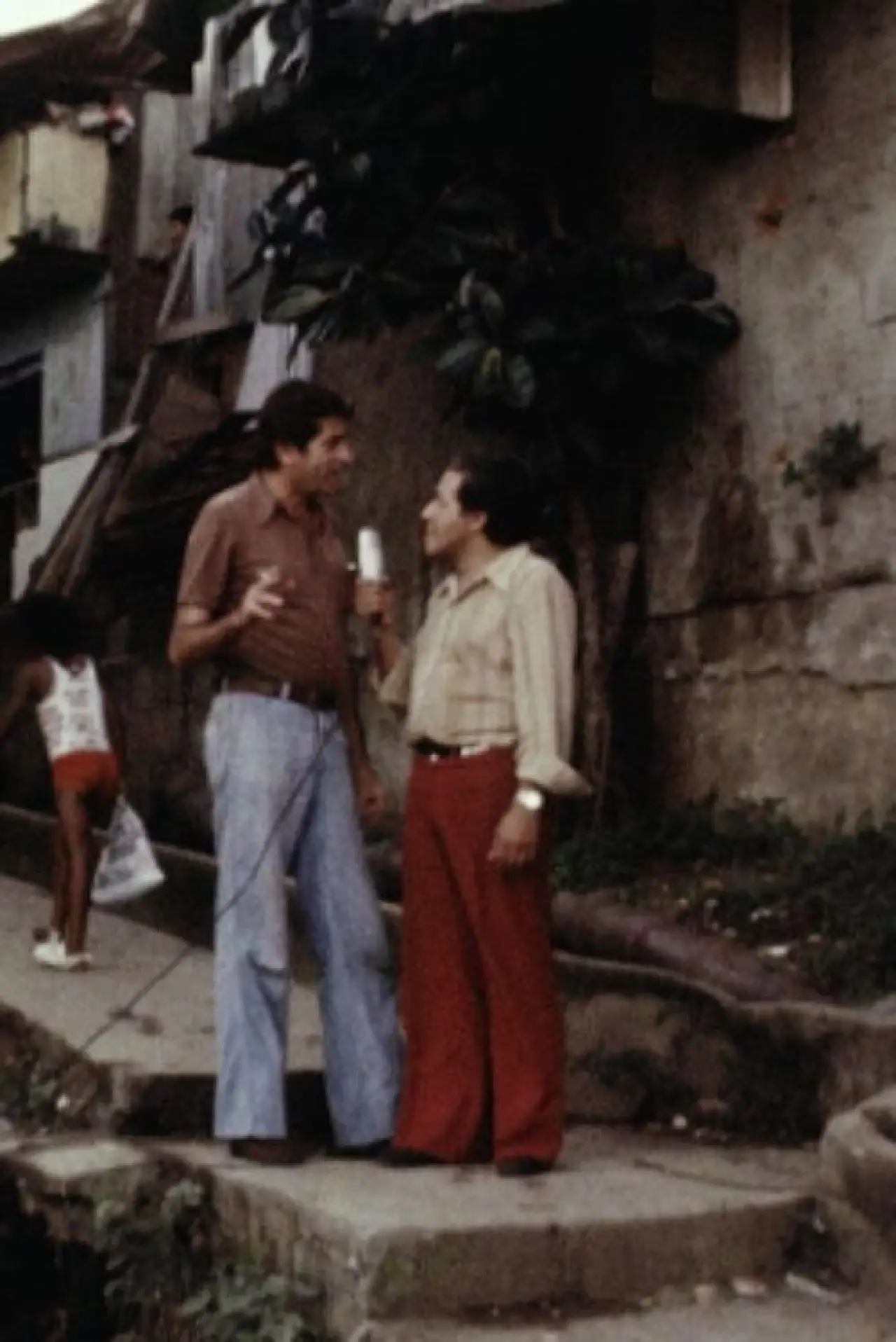 Plakat filmowy "Fernando Coni Campos: Cada um Vive como Sonha"