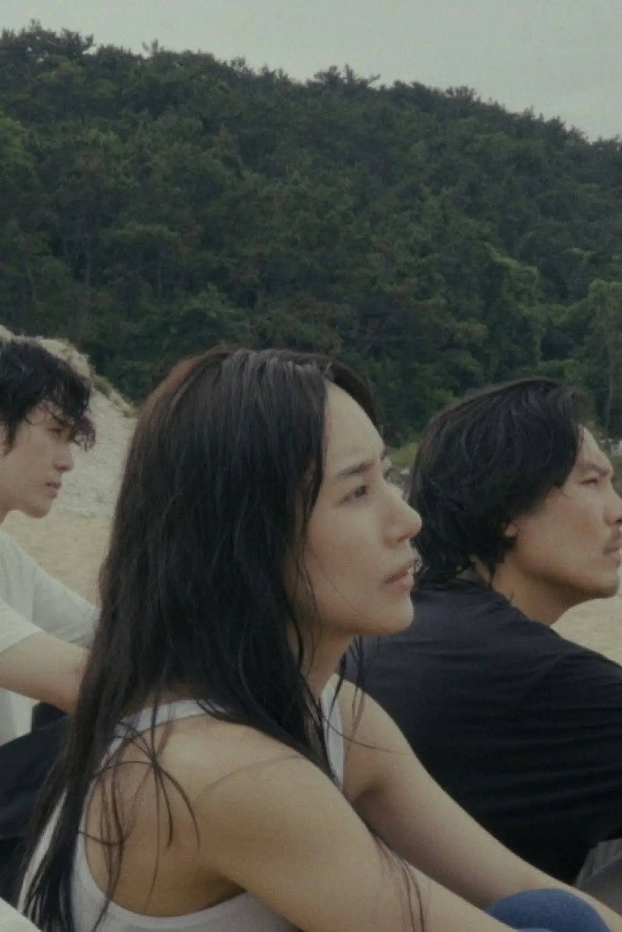 Plakat filmowy "남겨진"