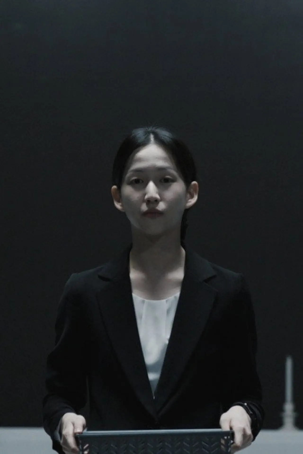 Plakat filmowy "유골이 뒤섞인 두 사람은,"