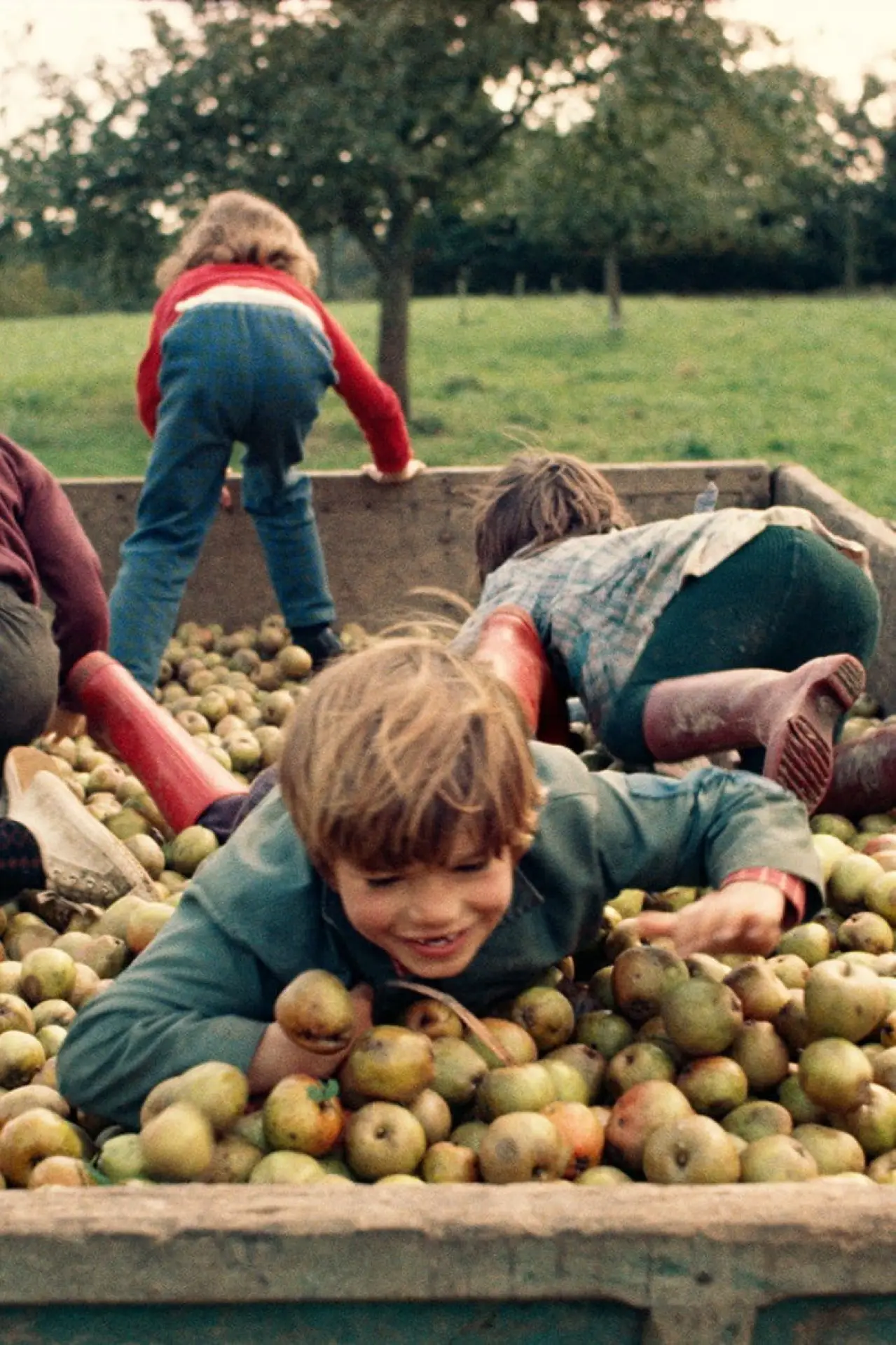 Plakat filmowy "Le Village de Madeleine"