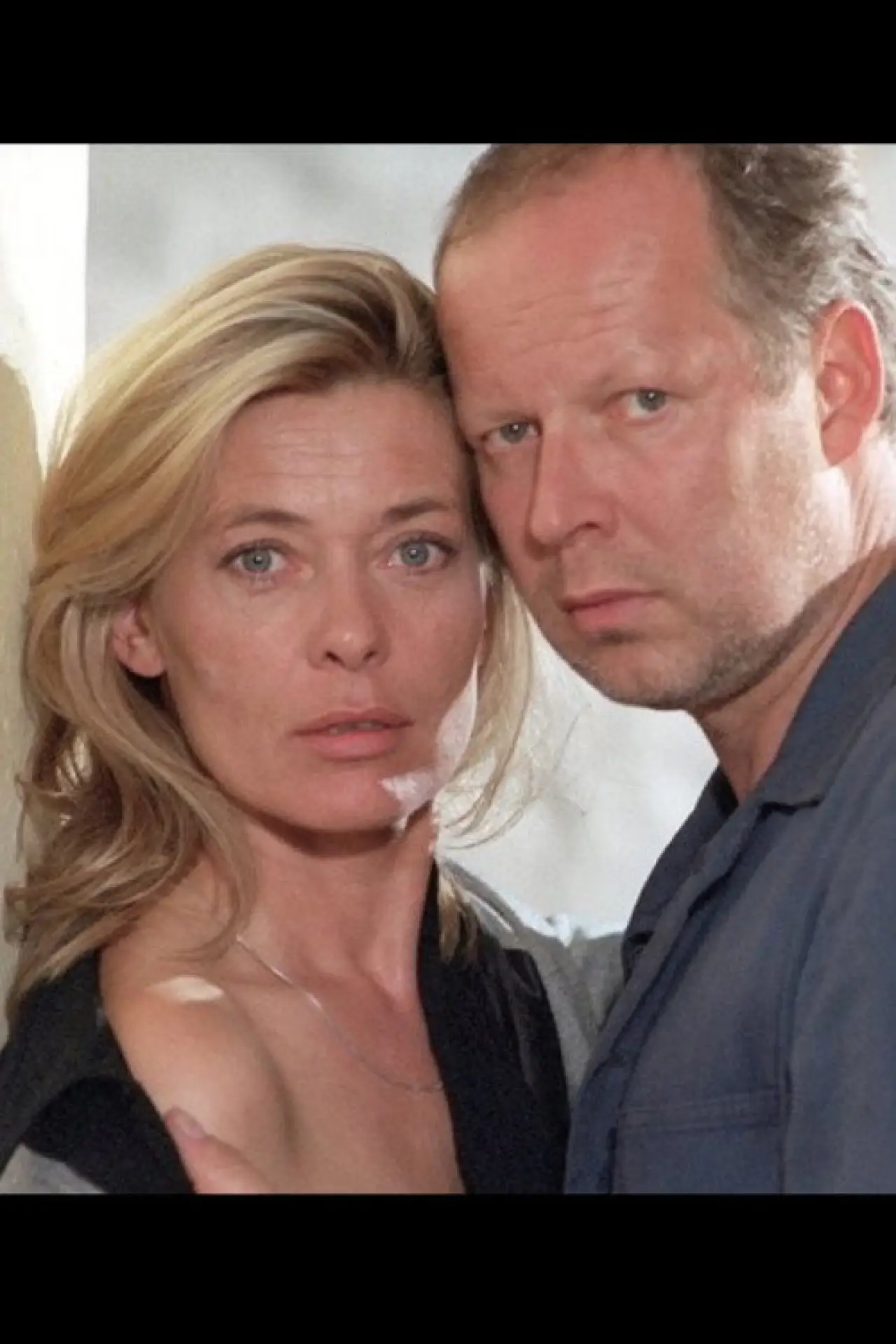 Plakat filmowy "Liebling, bring die Hühner ins Bett"