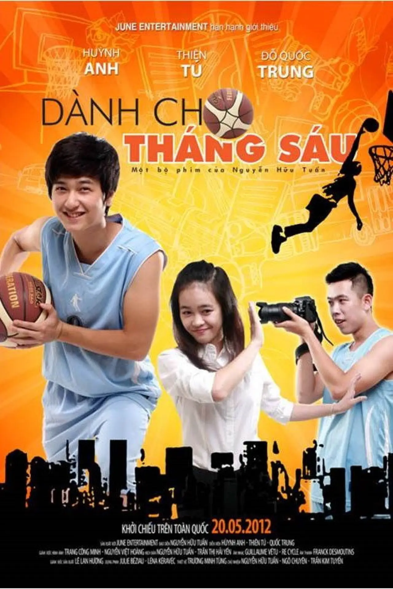 Plakat filmowy "Dành cho tháng Sáu"
