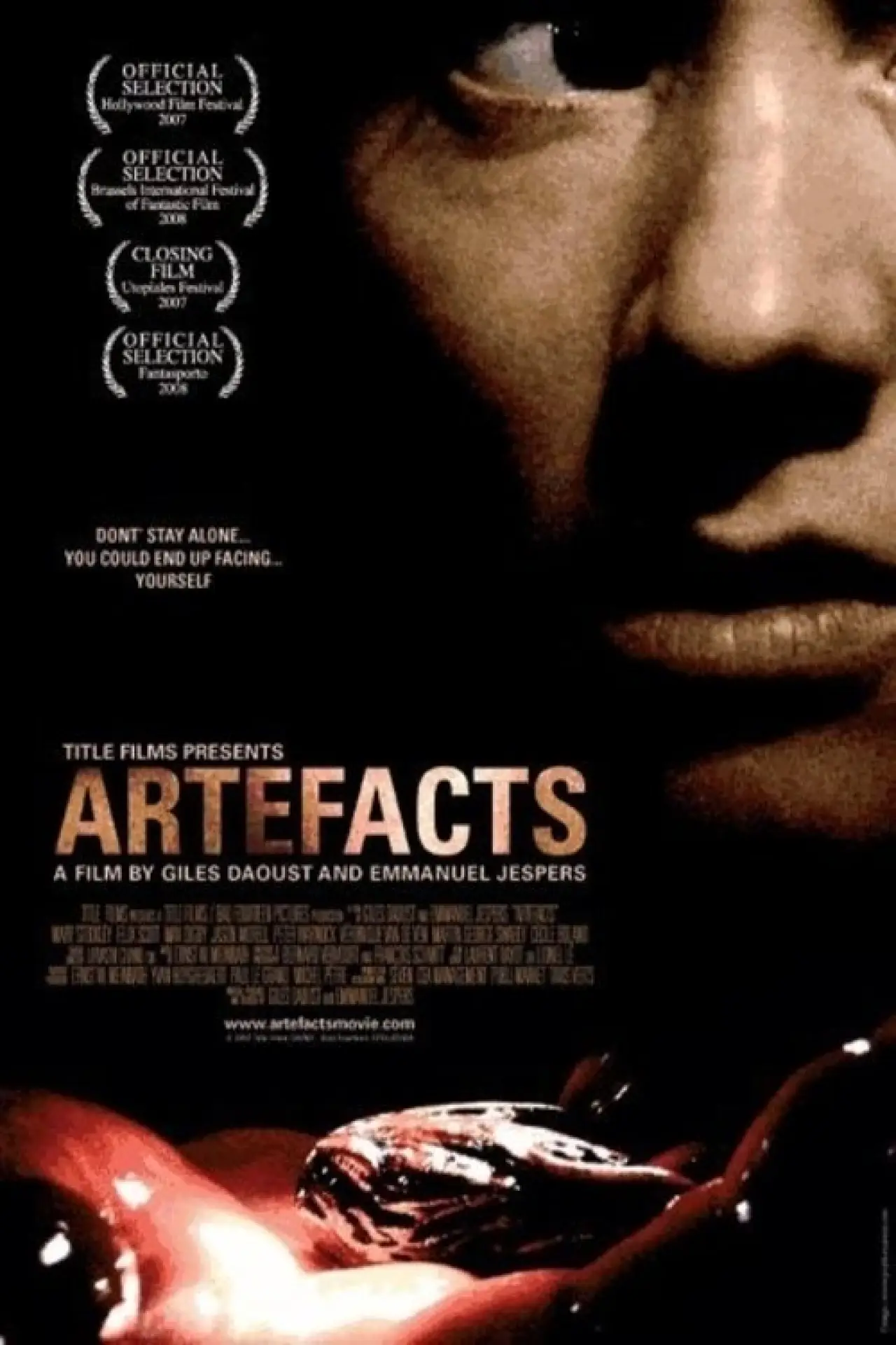 Plakat filmowy "Artefacts"