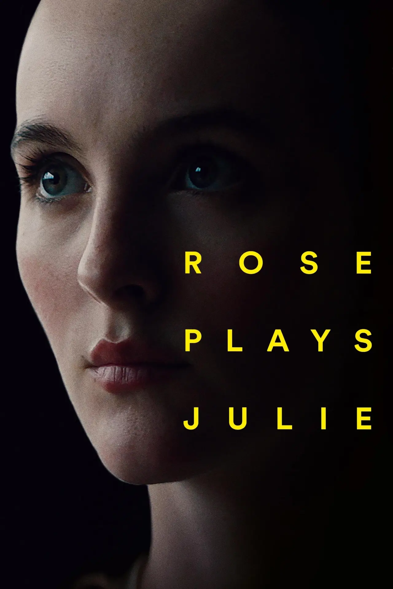 Plakat filmowy "Rose Plays Julie"