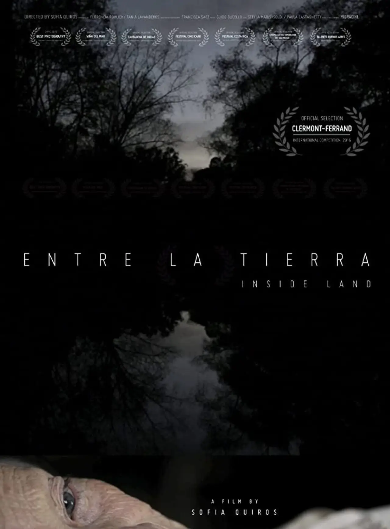 Plakat filmowy "Entre Tierra"