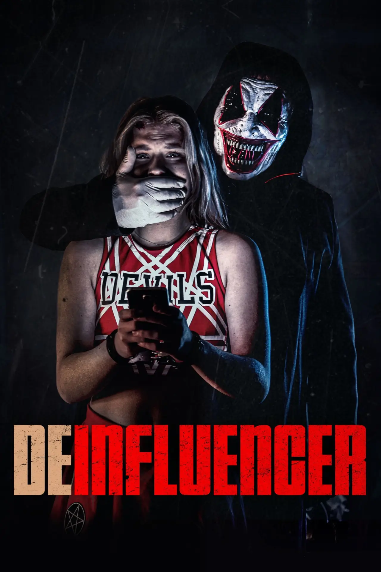 Plakat filmowy "Polowanie na influencerkę"