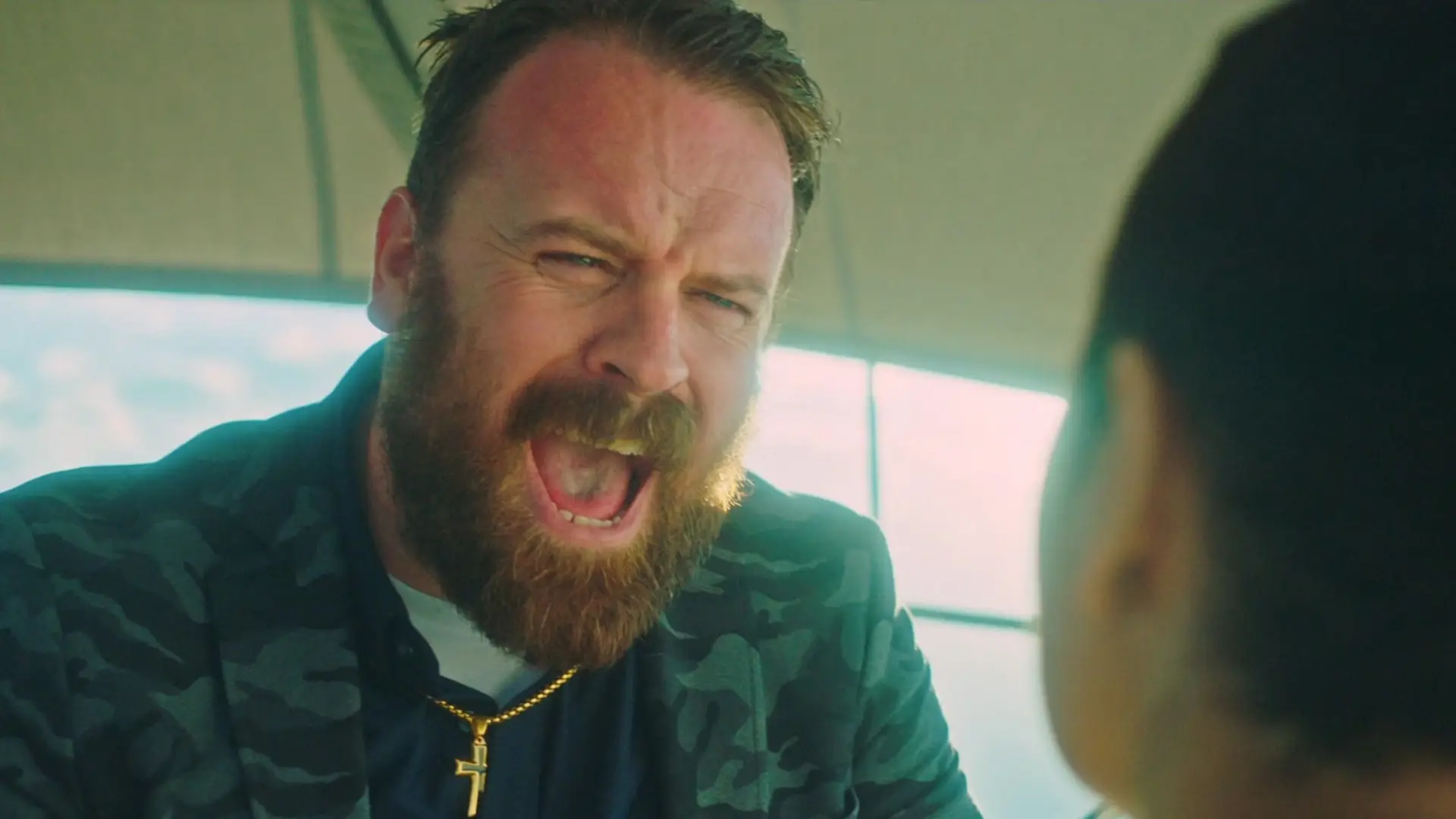Wideo do filmu Ucieczka z raju — Official Tubi Trailer