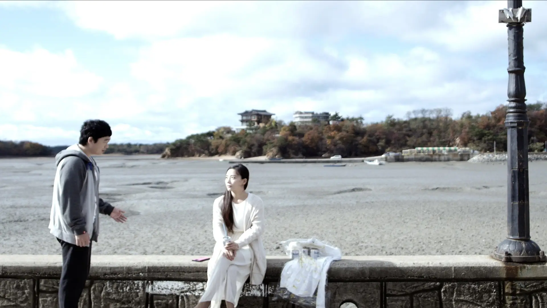 Wideo do filmu 뜨거운 이웃 — [예고편]뜨거운 이웃