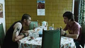 Zasłona do filmu "Amores perros" #954788