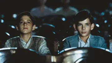 Zasłona do filmu "Złe wychowanie" #1745856