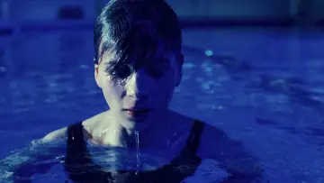 Zasłona do filmu "Trzy kolory: Niebieski" #729252