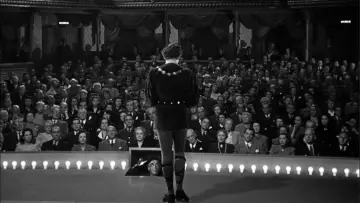 Zasłona do filmu "Być albo nie być" #1832748
