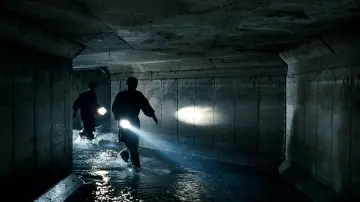 Zasłona do filmu "The Host: Potwór" #701225