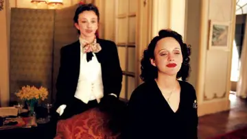 Zasłona do filmu "Niczego nie żałuję - Edith Piaf" #215137