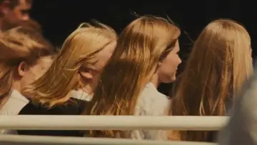 Zasłona do filmu "Przekleństwa Niewinności" #807755