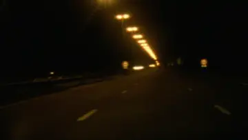 Zasłona do filmu "Sam przeciw wszystkim" #986158