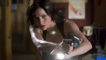 Zasłona do filmu "Resident Evil 2: Apokalipsa" #340753