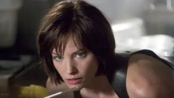 Zasłona do filmu "Resident Evil 2: Apokalipsa" #340755