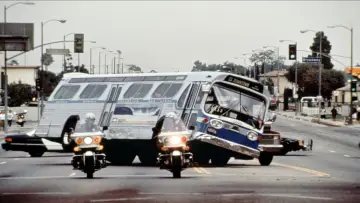 Zasłona do filmu "Speed: Niebezpieczna prędkość" #238128