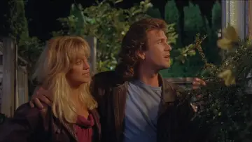 Zasłona do filmu "Ptaszek na uwięzi" #922168