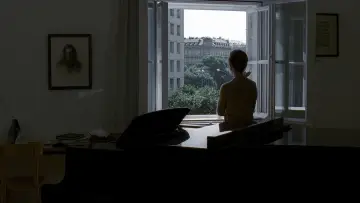 Zasłona do filmu "Pianistka" #701120