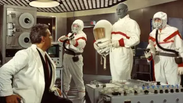Zasłona do filmu "Fantomas powraca" #995392