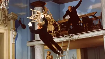 Zasłona do filmu "Fantomas powraca" #995394