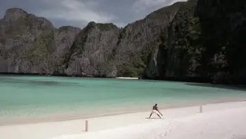 Zasłona do filmu "Niebiańska plaża" #863382