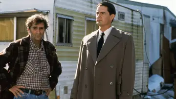Zasłona do filmu "Miasteczko Twin Peaks: Ogniu krocz za mną" #222750