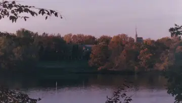 Zasłona do filmu "Stowarzyszenie Umarłych Poetów" #503971
