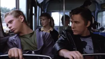 Zasłona do filmu "Wyrzutki" #648870