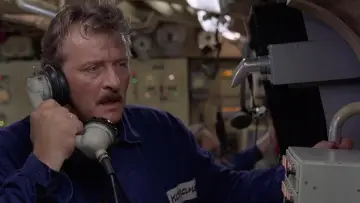 Zasłona do filmu "Złowroga głębia" #499746