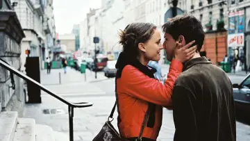 Zasłona do filmu "Zakochany Paryż" #263797