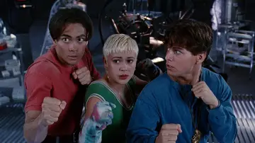 Zasłona do filmu "Znak smoka" #396359