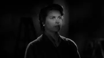 Zasłona do filmu "Dziewczyna z prowincji" #1855978