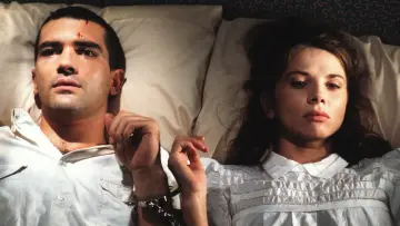 Zasłona do filmu "Zwiąż mnie" #923417