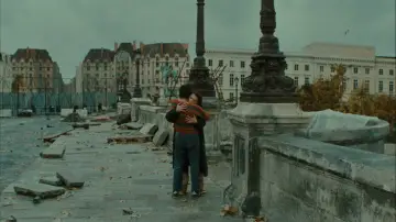 Zasłona do filmu "Kochankowie na moście" #1757268