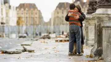 Zasłona do filmu "Kochankowie na moście" #419124