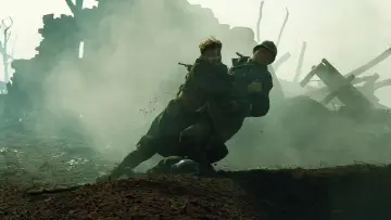Zasłona do filmu "Bardzo długie zaręczyny" #224516